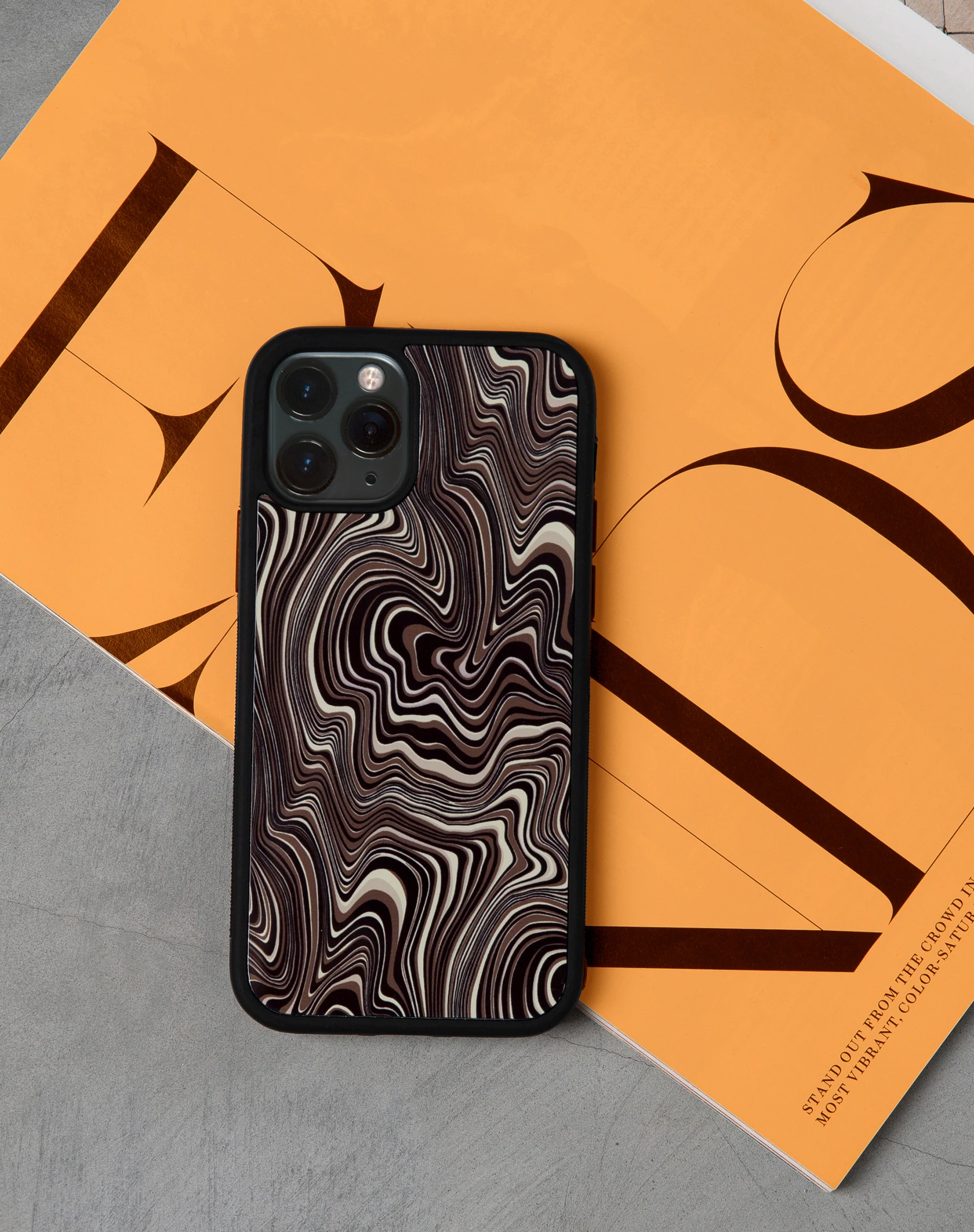 Iphone Case in 70's Ripple Brown - Awmao