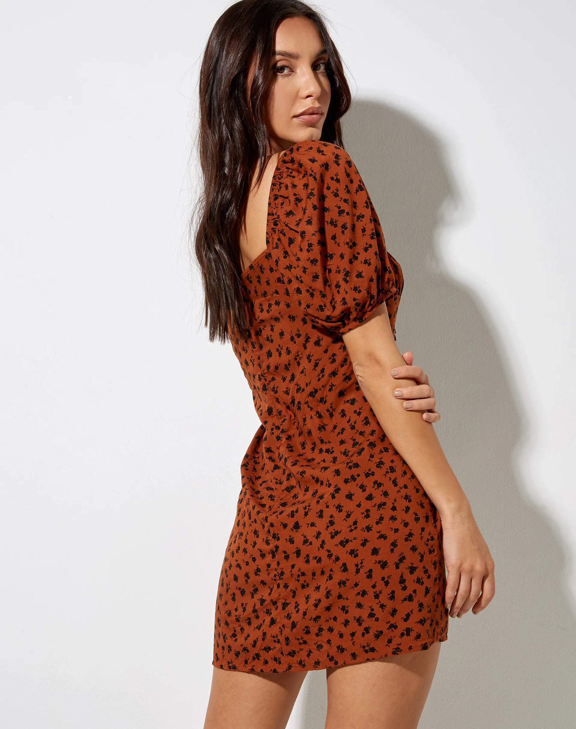 Varie Mini Dress in Dainty Daisy Bombay Brown - Awmao