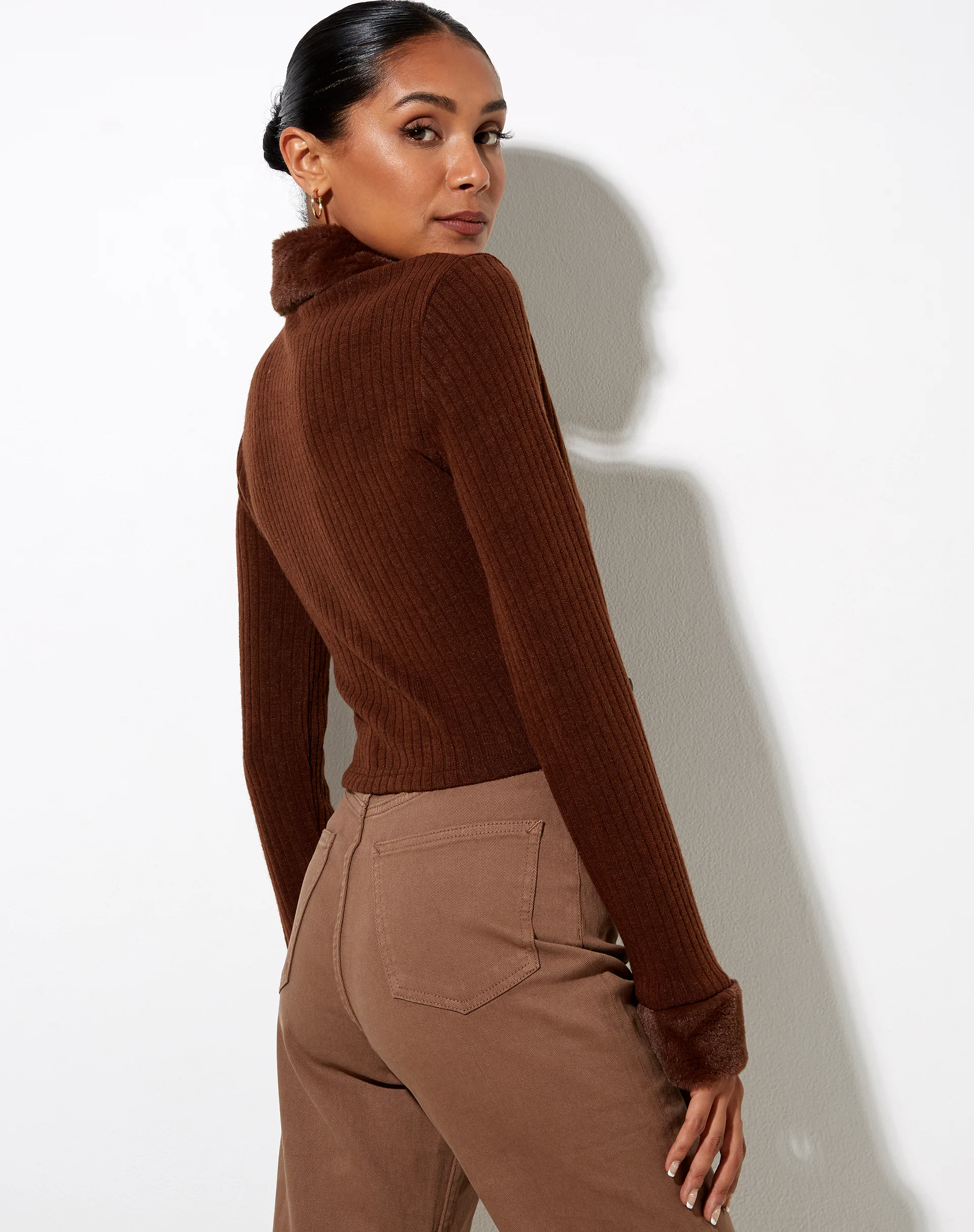 Loria Cardi in Chocolate - Awmao