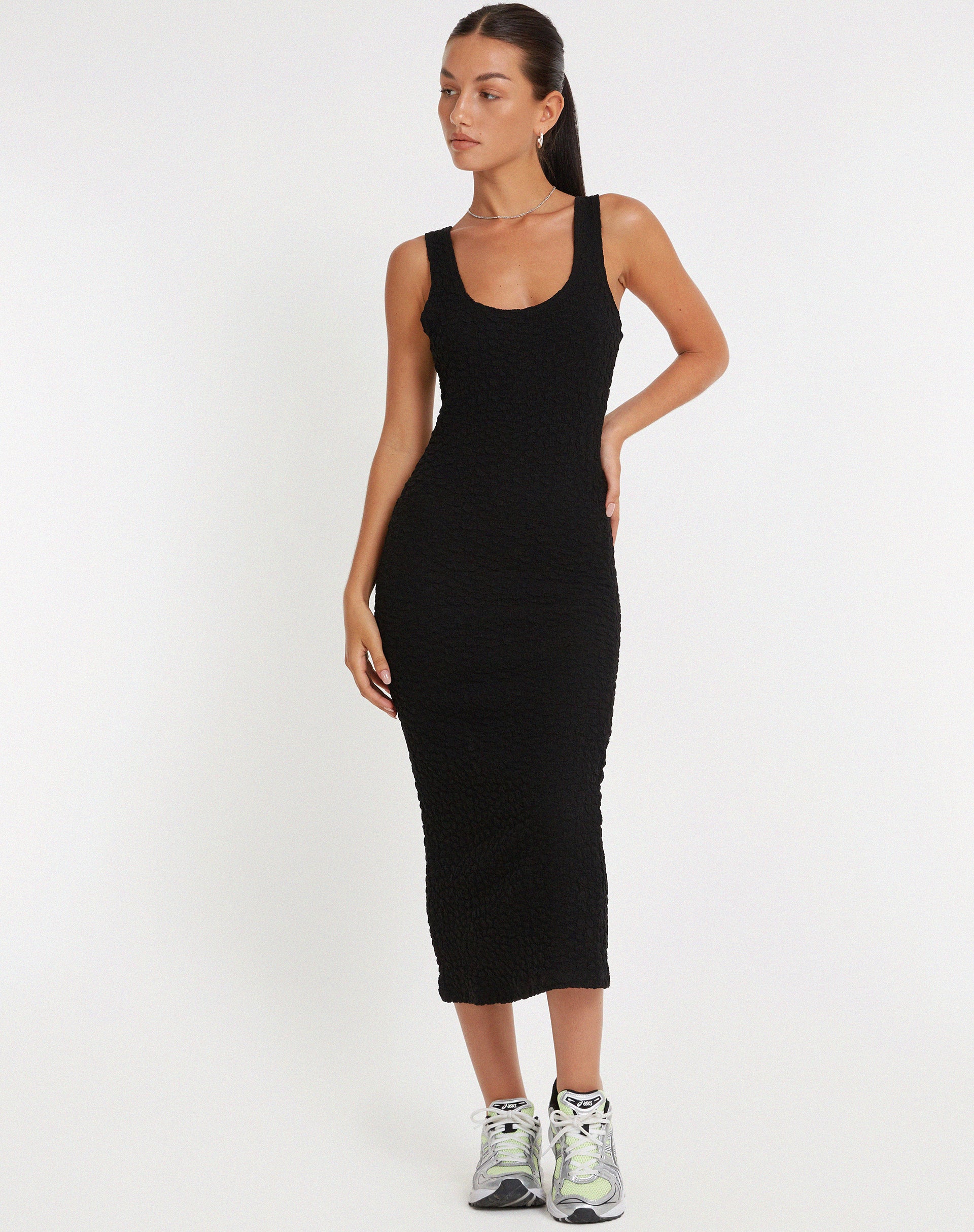 Roski Textured Midi Dress in Black - Awmao