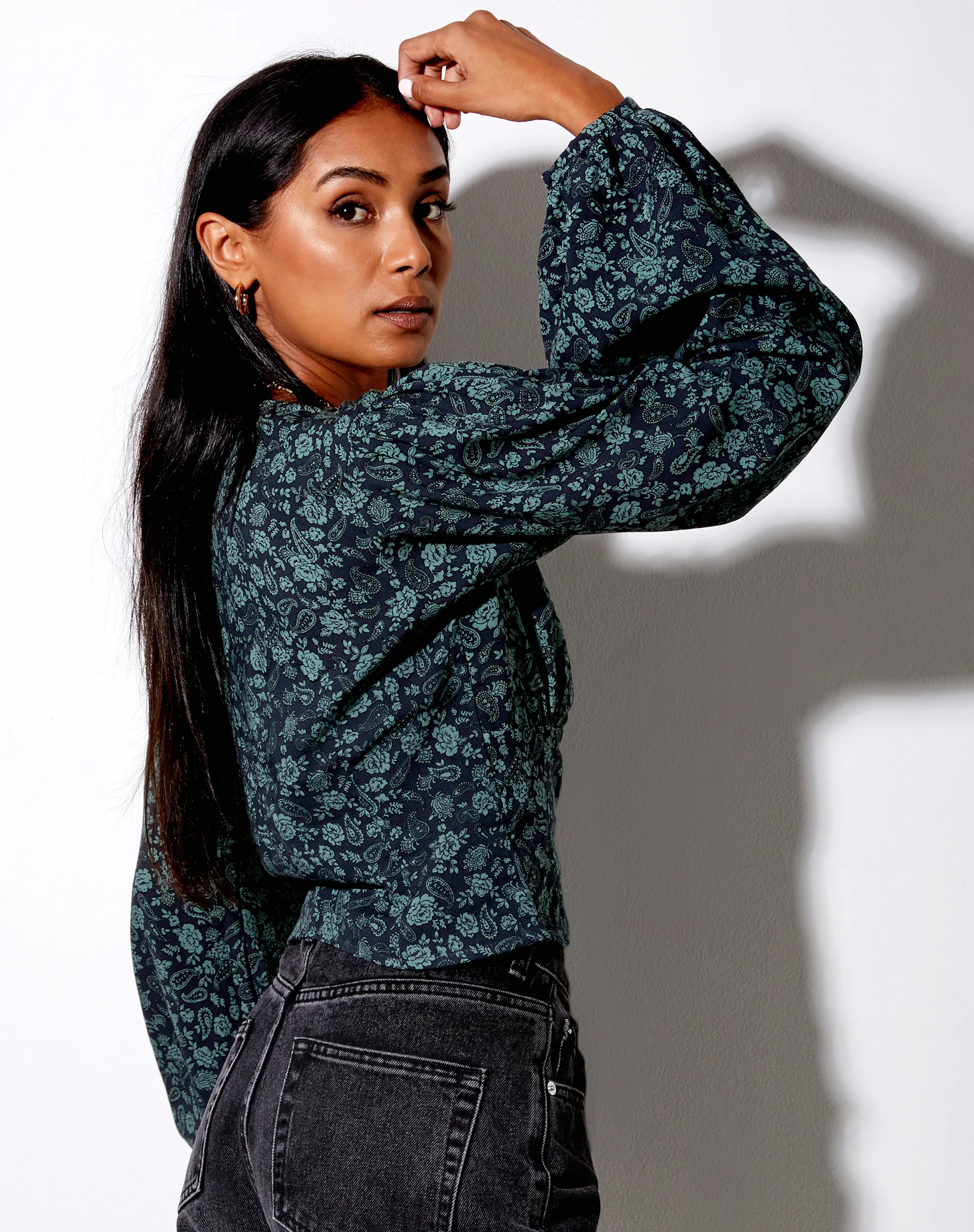 Romina Long Sleeve Top in Mono Paisley Sage - Awmao