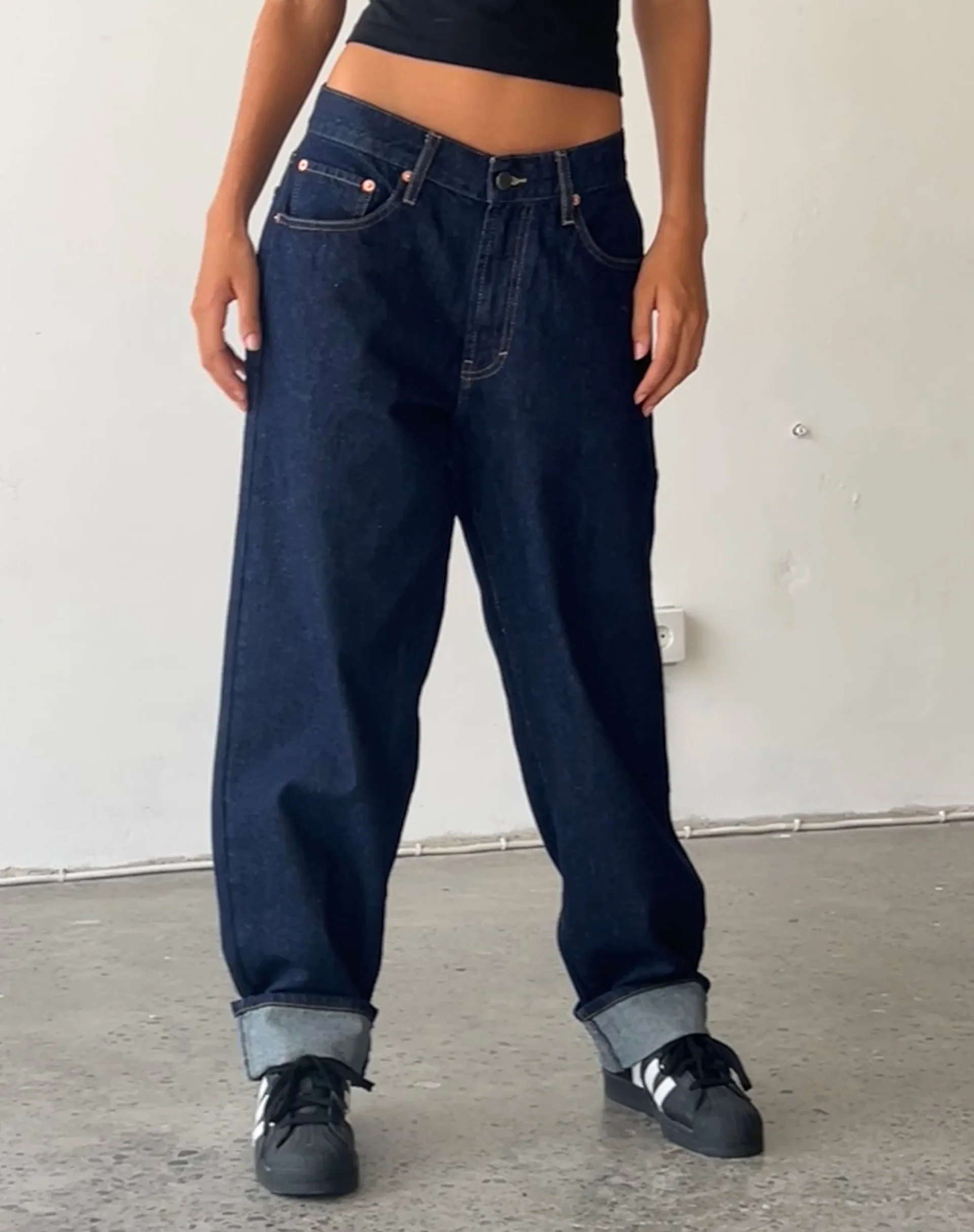 Oversized Dad Low Rise Jeans in Dark Rinse - Awmao