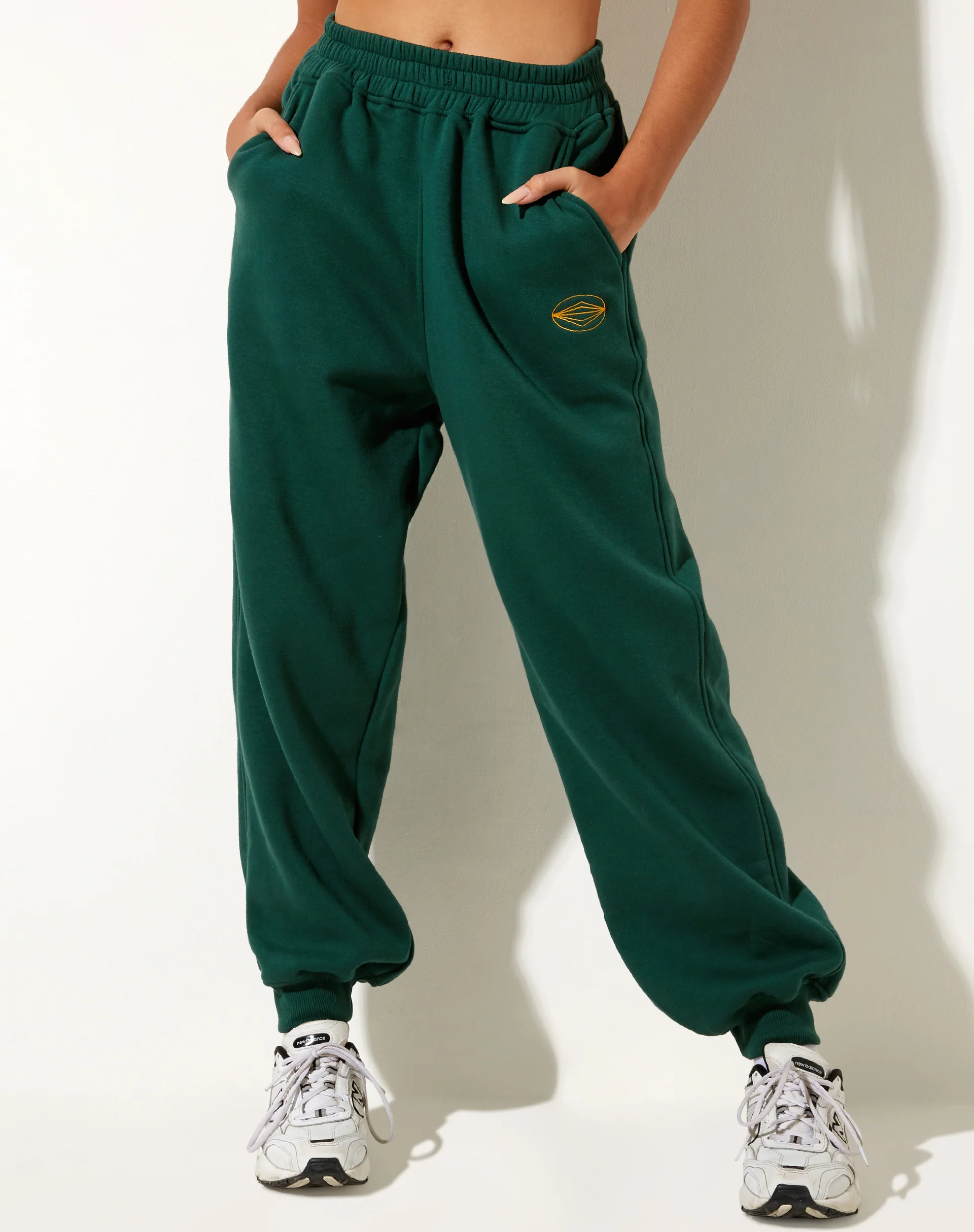 Roider Jogger in Forest Green Winning Team Embro - Awmao