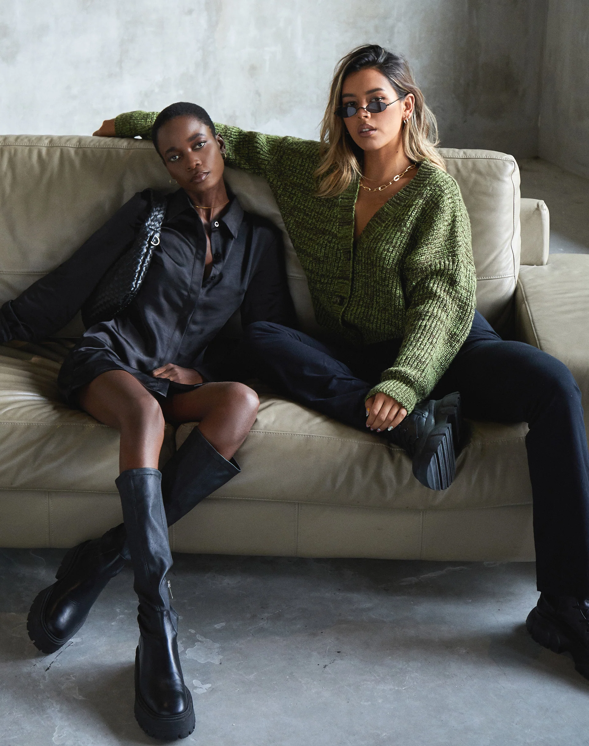 Fia Cardigan in Black and Green - Awmao