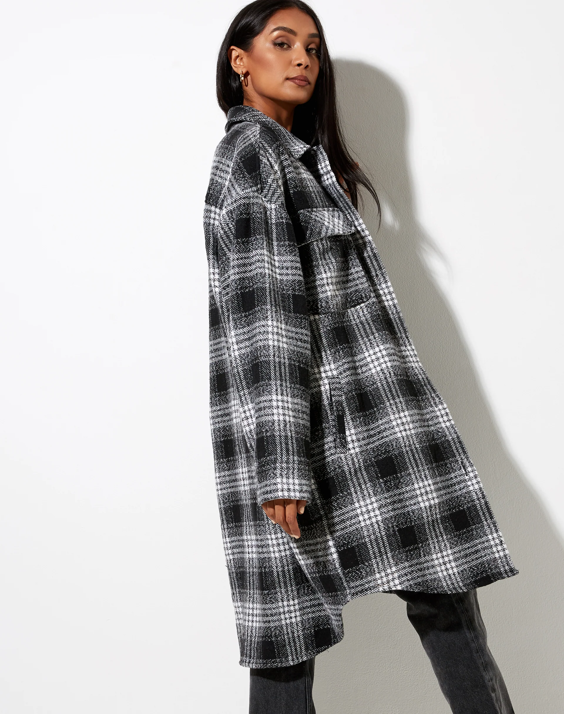 Maxiella Shirt in Black Check - Awmao