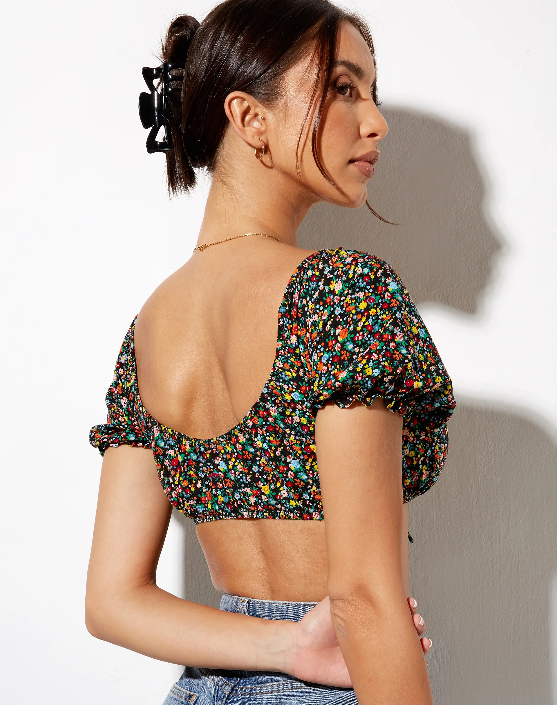 Haenji Crop Top in Kenny Floral - Awmao