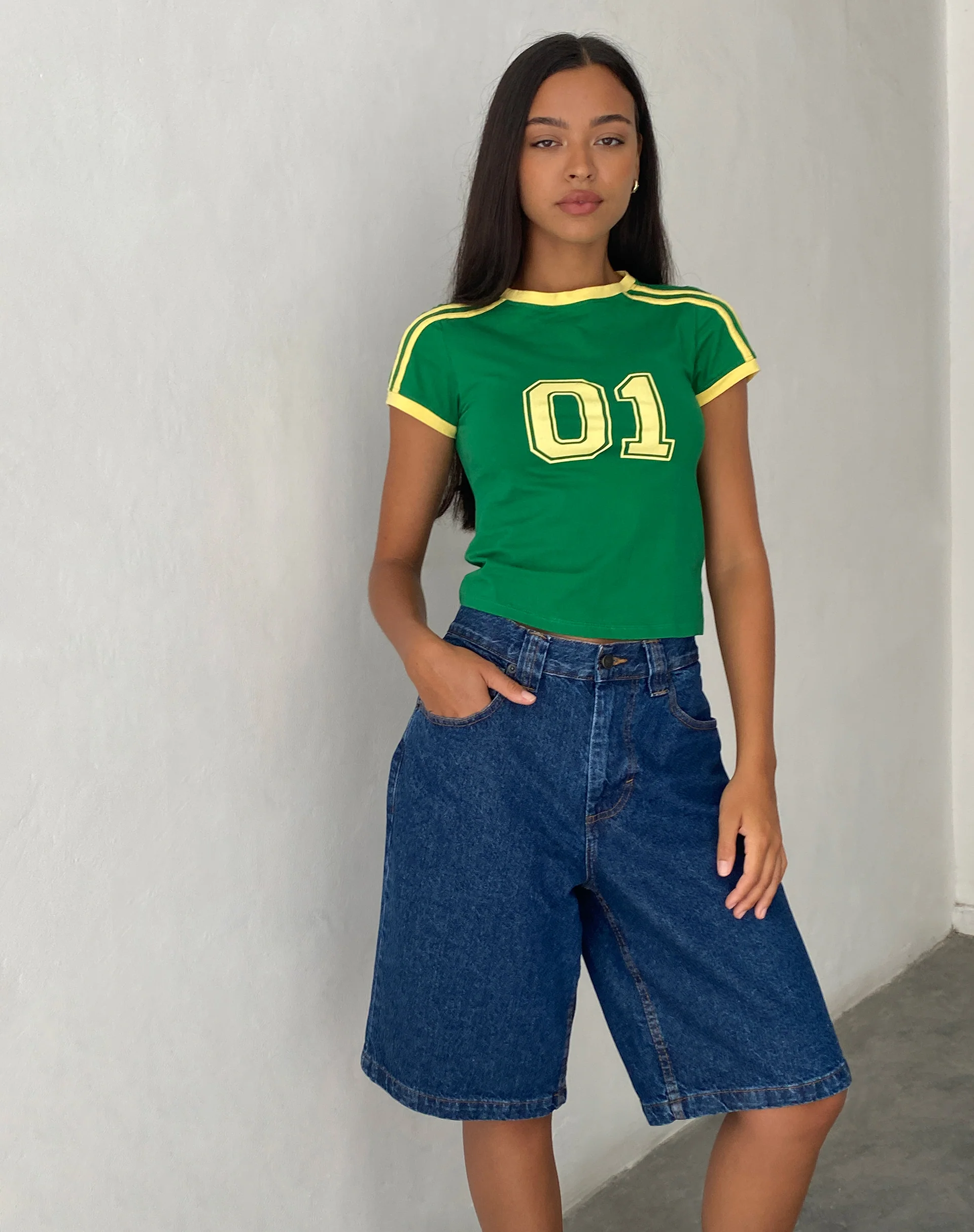Salda Sporty Fitted Tee in Green - Awmao