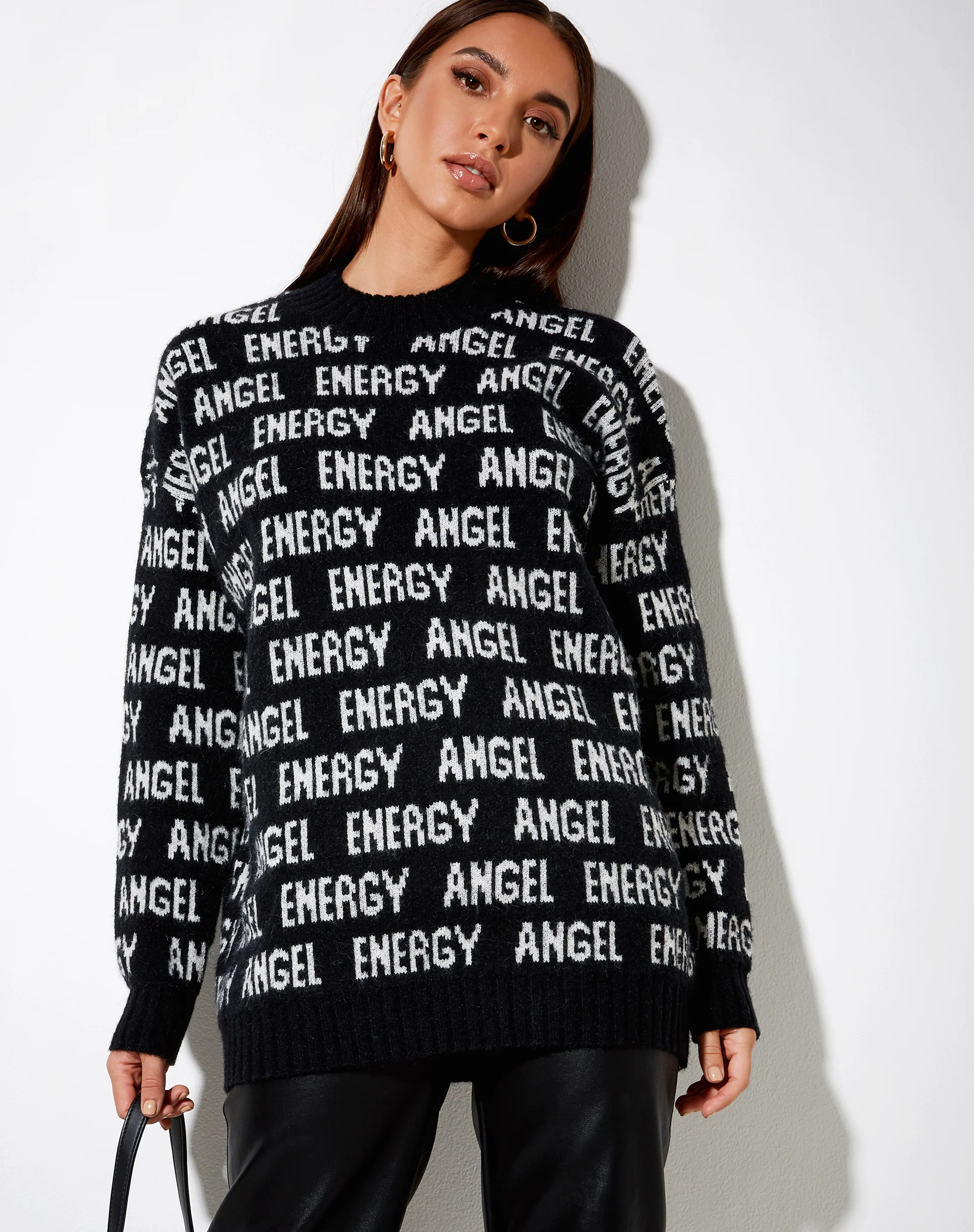 Iskov Jumper in Black with Ivory Angel Energy - Awmao