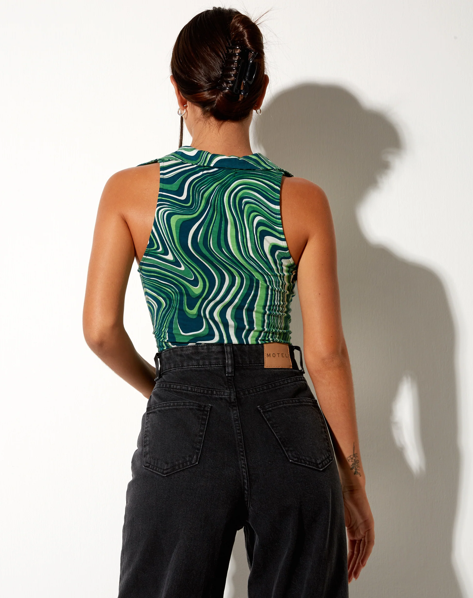 Vende Vest Top in 70's Ripple Green - Awmao