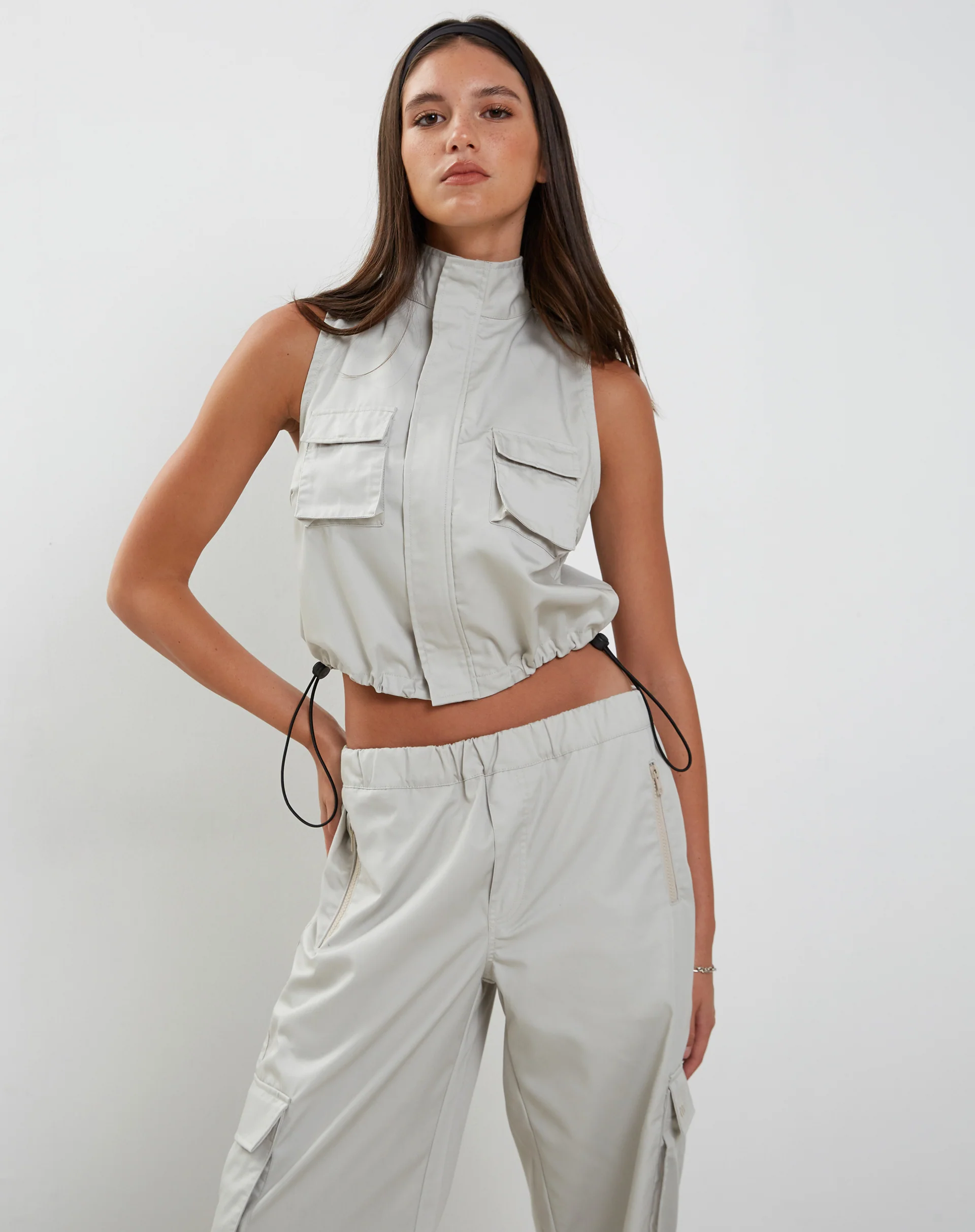 Pae Utility Vest in Pearl Grey - Awmao