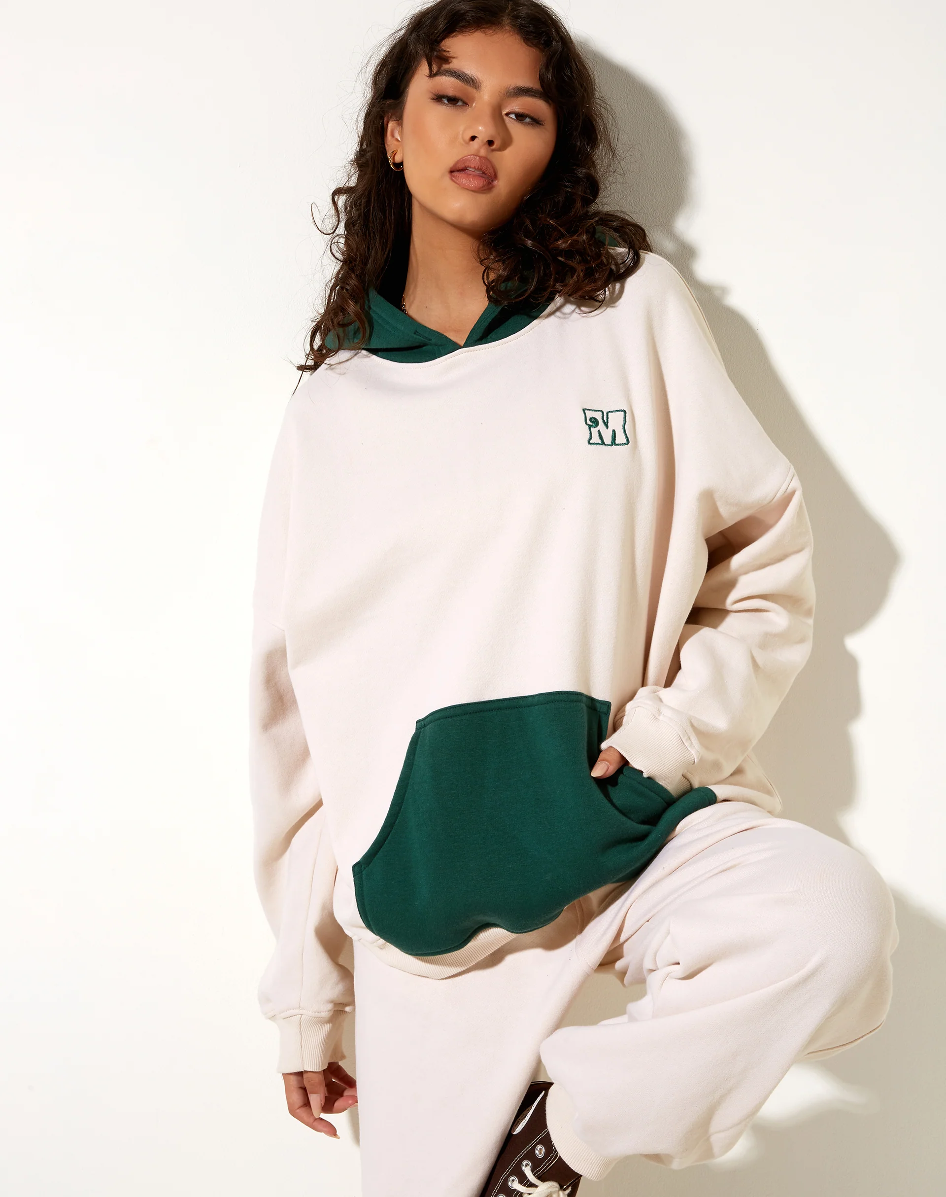 Oversize Hoodie in Forest Green Winter White M Embro - Awmao