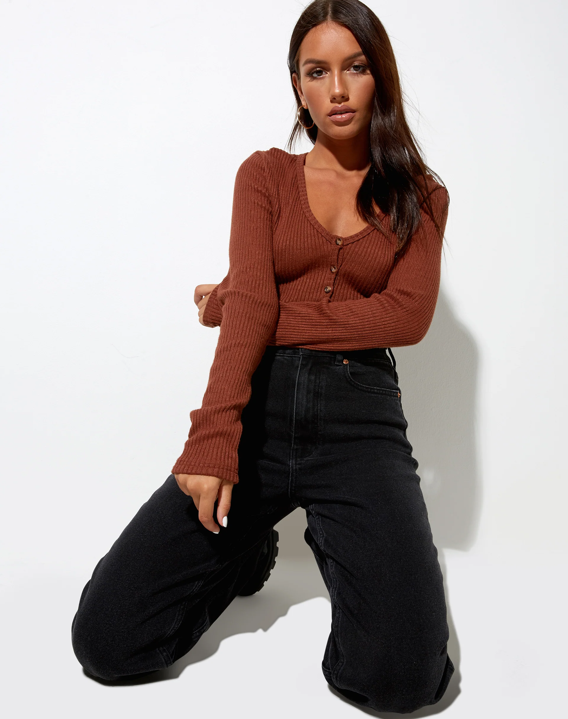 Viney Cardigan in Rib Chocolate - Awmao