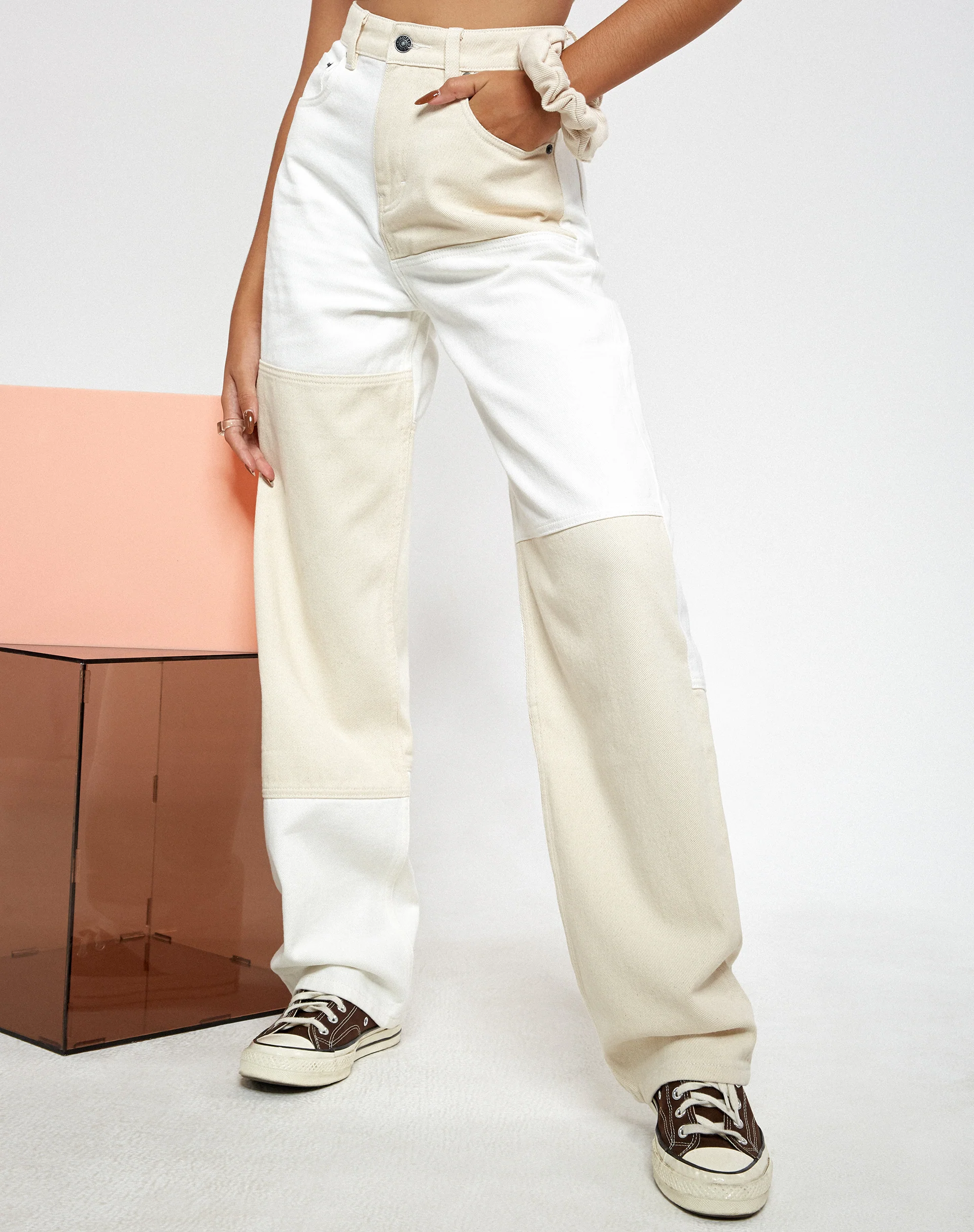 Tonal Panel Parallel Jeans in White and Ecru - Awmao
