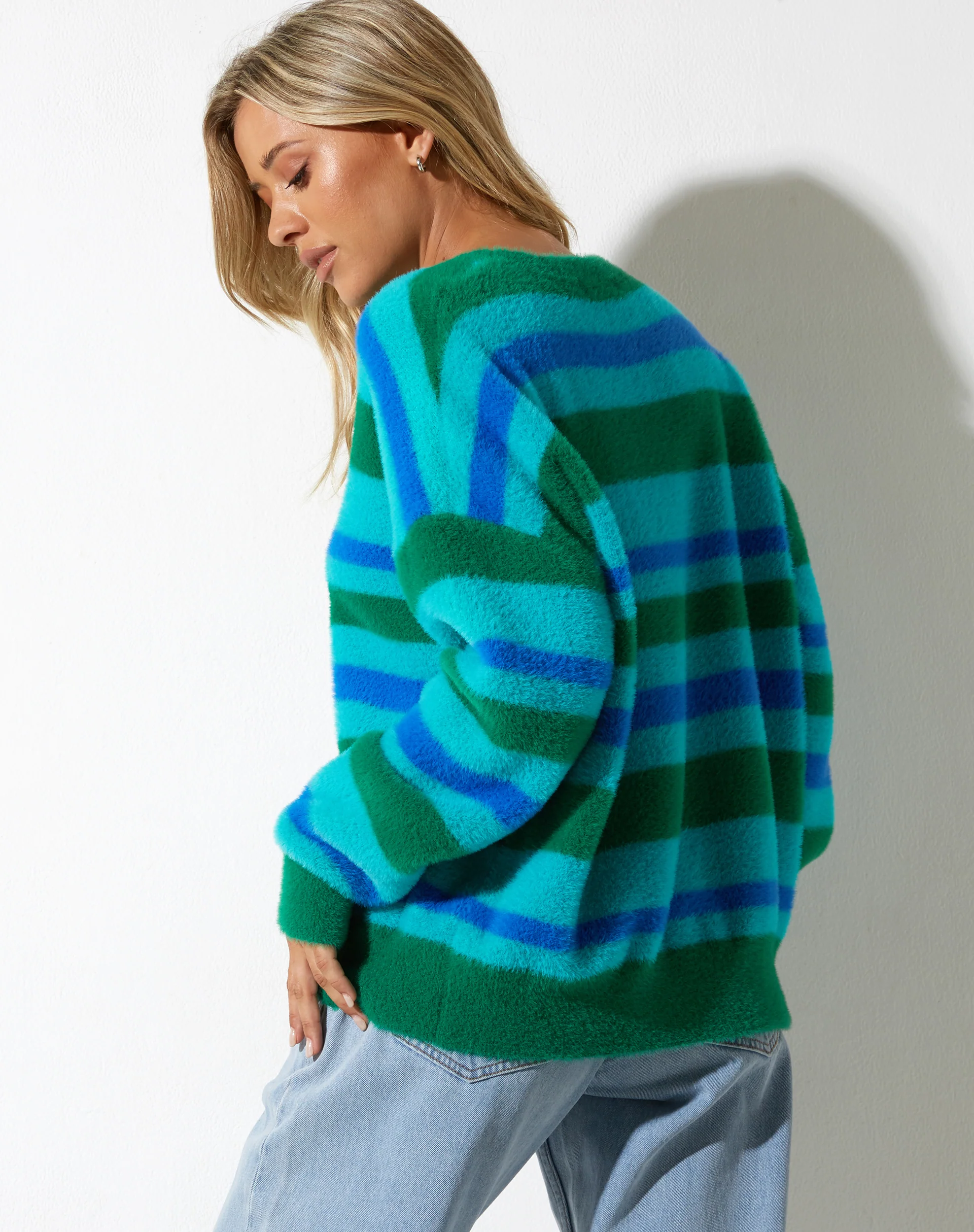 Namari Jumper in Fluffy Yarn Turquoise - Awmao