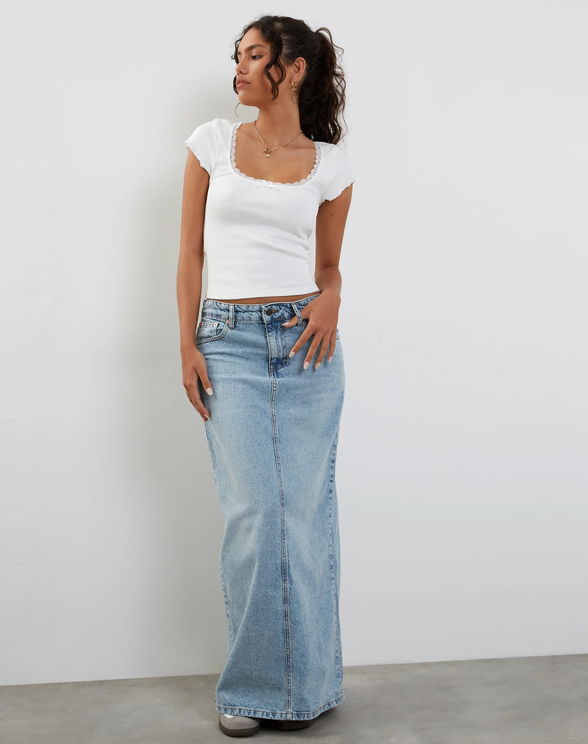Low Rise Denim Maxi Skirt in Bleach Denim - Awmao